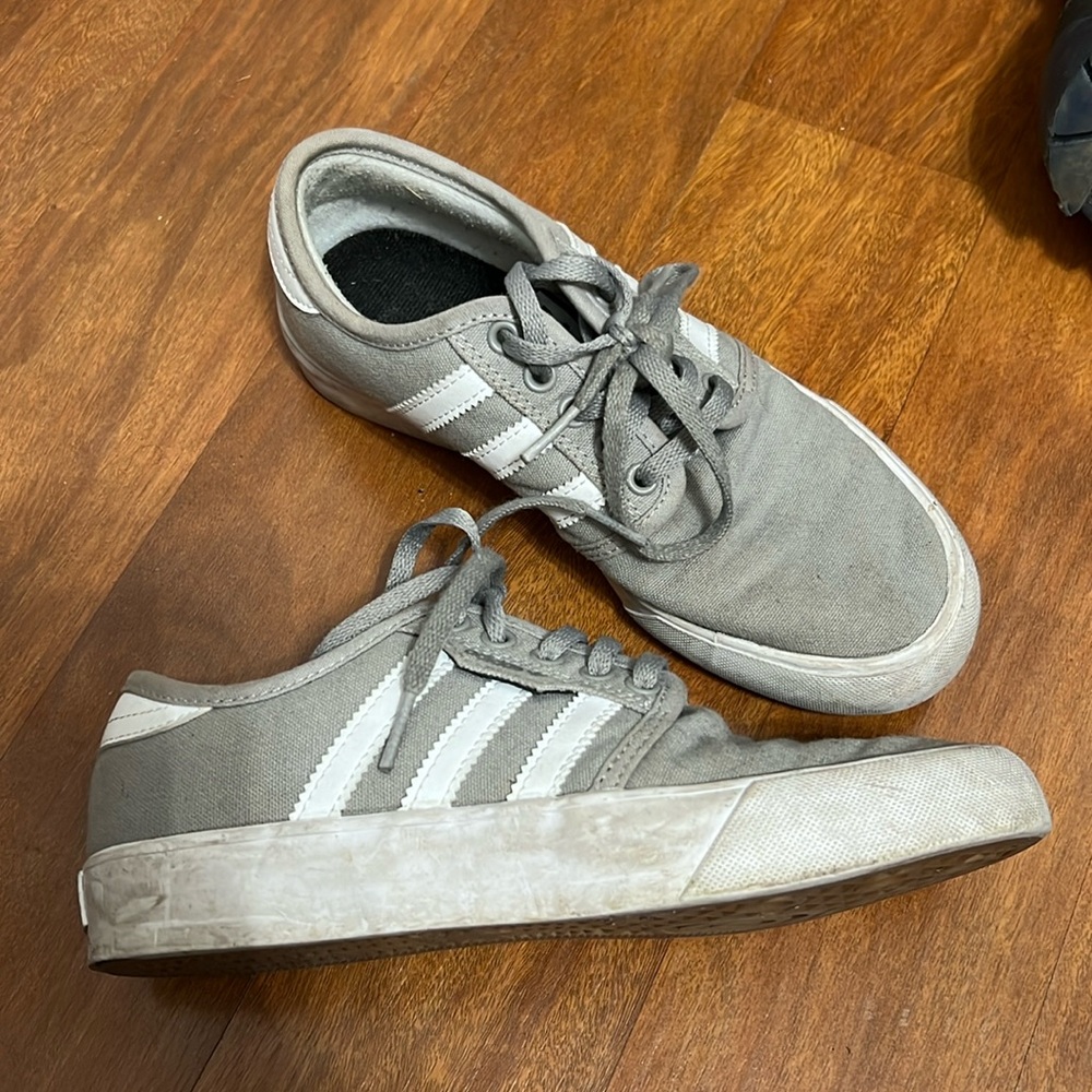 Adidas Sneakers Gray 3.5